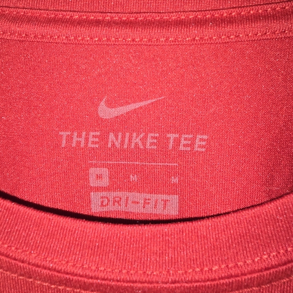 Nike Red Tampa Bay Buccaneers Men's Shirt Dri Fit Size Medium - Picture 4 of 4